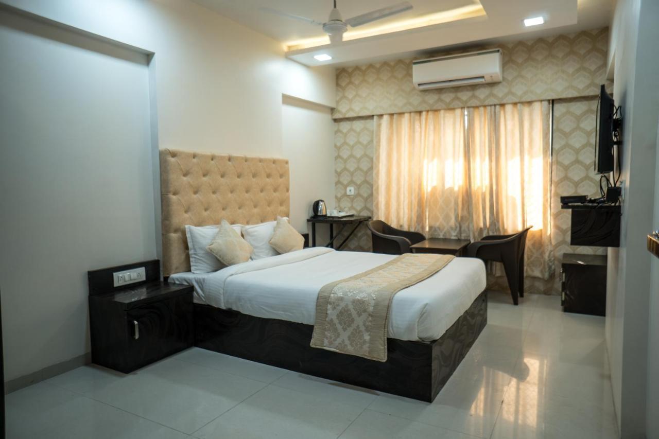Hotel Dhavalgiri Thane Exterior foto